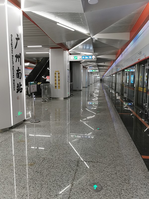 智能消防應(yīng)急照明系統(tǒng)的亮度調(diào)節(jié)機制是怎樣的？